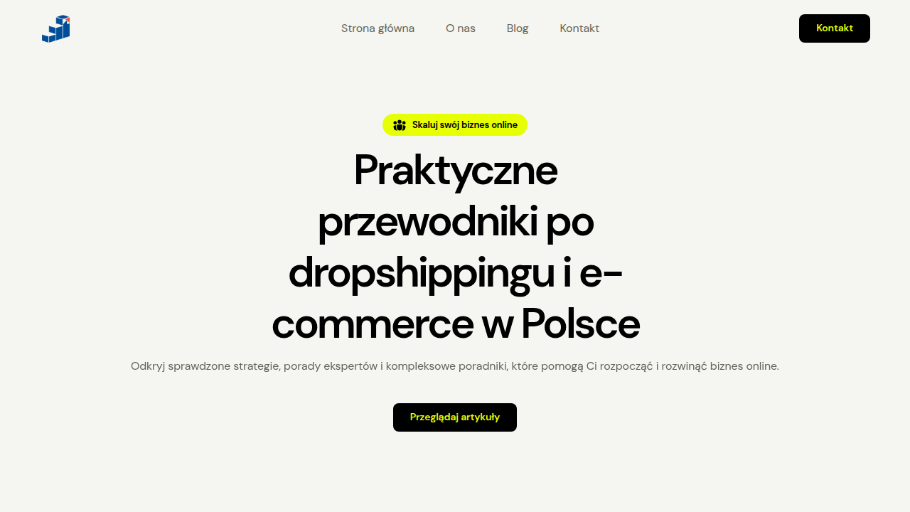 Przegląd strony głównej Skalujsklep.pl, oferującej kursy online i zasoby dla przedsiębiorców e-commerce.